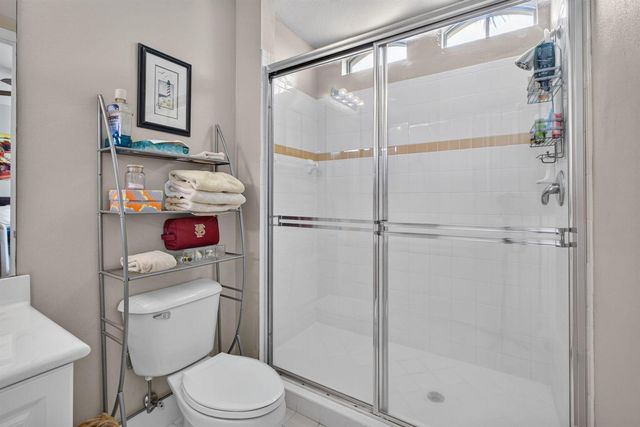 11812 Valencia Gardens Avenue, Palm Beach Gardens, FL 33410
