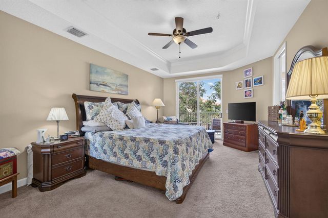 11812 Valencia Gardens Avenue, Palm Beach Gardens, FL 33410