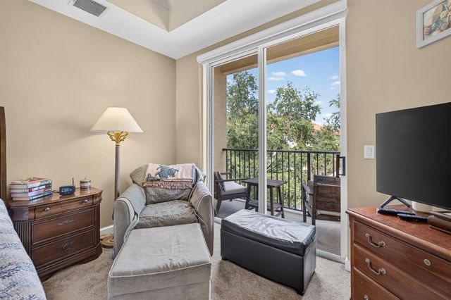 11812 Valencia Gardens Avenue, Palm Beach Gardens, FL 33410