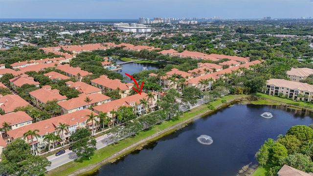11812 Valencia Gardens Avenue, Palm Beach Gardens, FL 33410