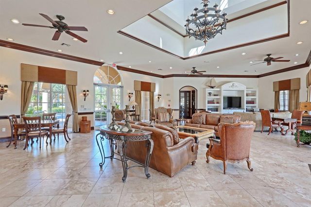 11812 Valencia Gardens Avenue, Palm Beach Gardens, FL 33410