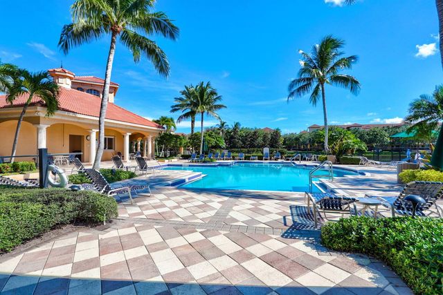 11812 Valencia Gardens Avenue, Palm Beach Gardens, FL 33410
