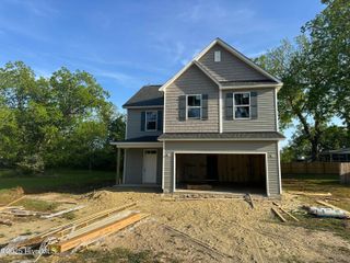 206 W Williams Street, Burgaw, NC 28425