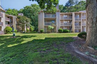 560 Candle Ln Apt 104, Newport News, VA 23608