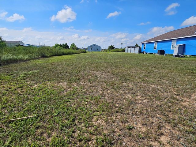 514 Road 5029, Cleveland, TX 77327
