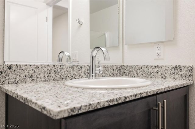 2657 Champagne Gold Avenue, North Las Vegas, NV 89086
