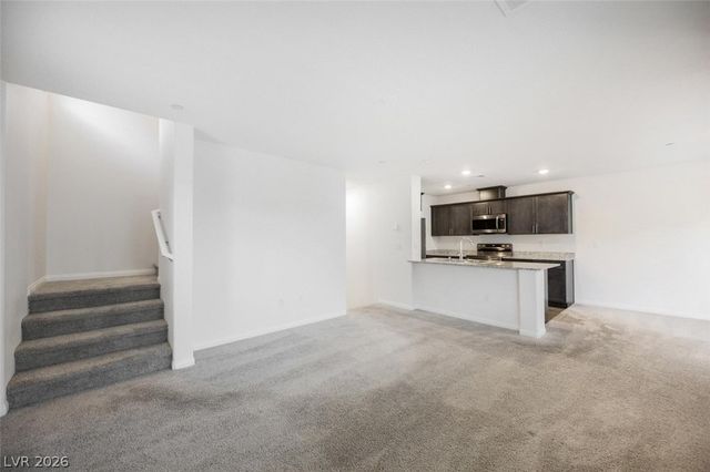 2657 Champagne Gold Avenue, North Las Vegas, NV 89086