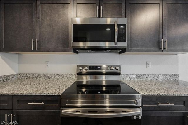 2657 Champagne Gold Avenue, North Las Vegas, NV 89086