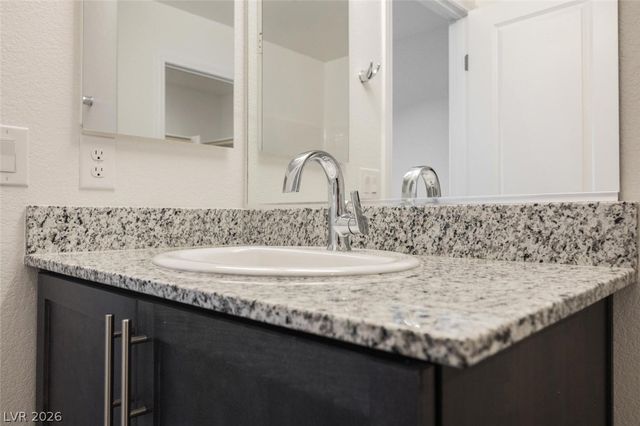 2657 Champagne Gold Avenue, North Las Vegas, NV 89086