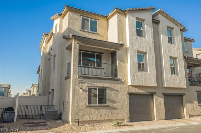 2657 Champagne Gold Avenue, North Las Vegas, NV 89086