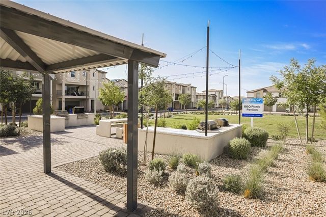 2657 Champagne Gold Avenue, North Las Vegas, NV 89086