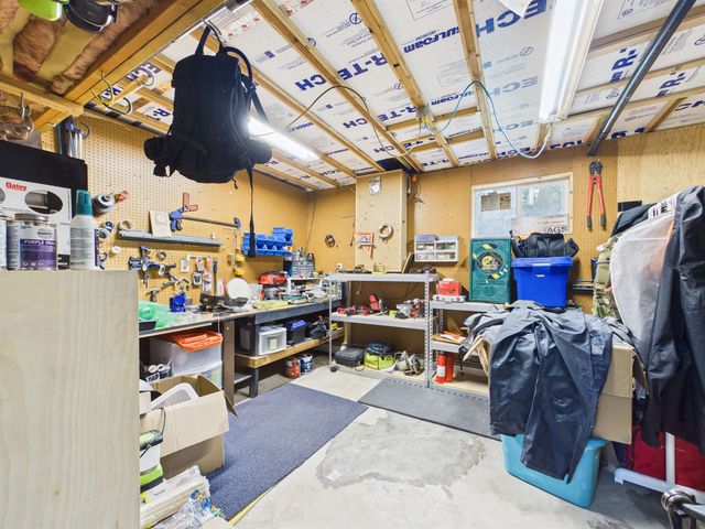 2616 GARNET DRIVE, North Pole, FL 99705
