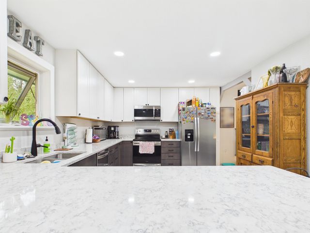 2616 GARNET DRIVE, North Pole, FL 99705
