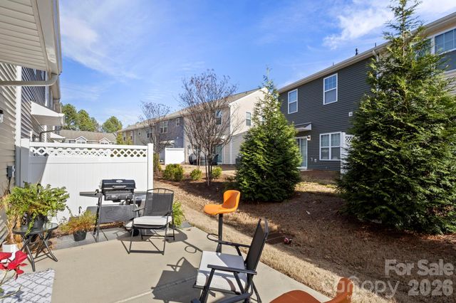 12221 Whiteside Drive, Charlotte, NC 28278