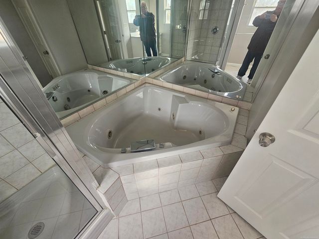 61861 Indian Trail, Ray, MI 48096