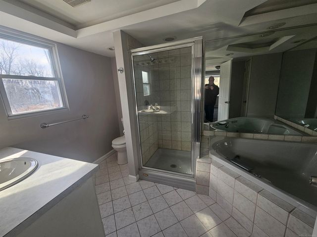 61861 Indian Trail, Ray, MI 48096