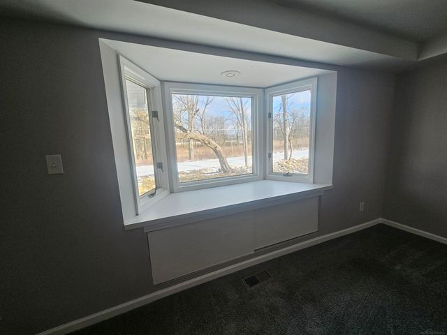 61861 Indian Trail, Ray, MI 48096