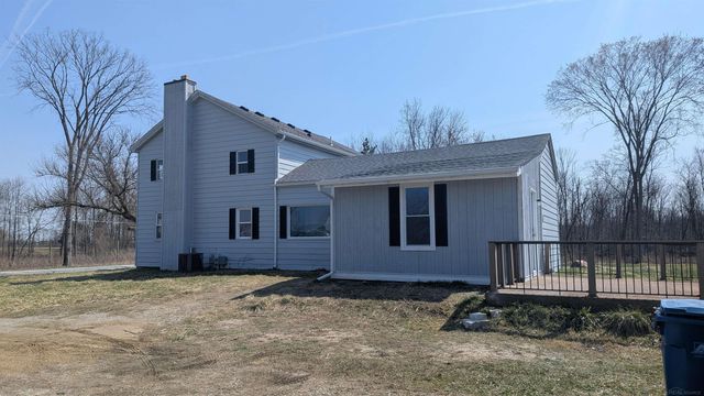 61861 Indian Trail, Ray, MI 48096