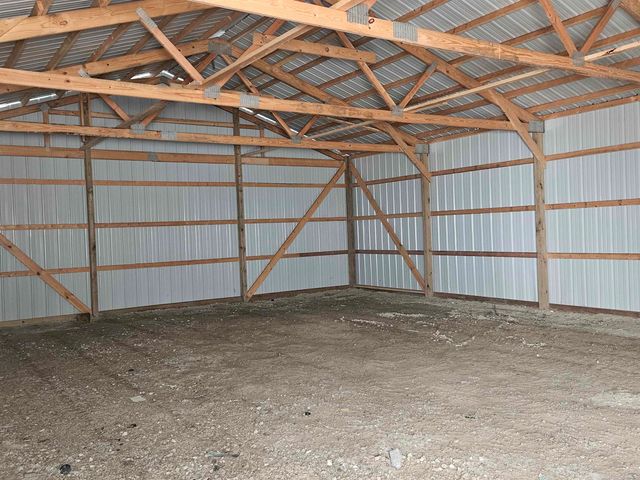 61861 Indian Trail, Ray, MI 48096