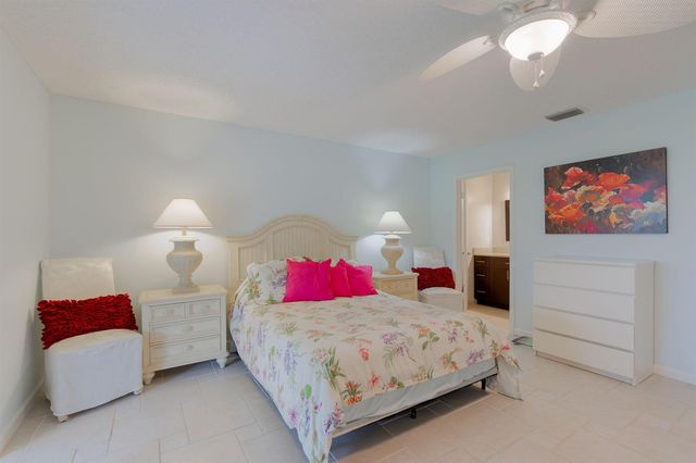5487 Crystal Anne Drive, West Palm Beach, FL 33417