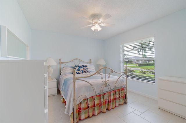 5487 Crystal Anne Drive, West Palm Beach, FL 33417