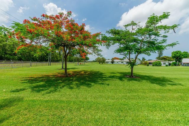 5487 Crystal Anne Drive, West Palm Beach, FL 33417