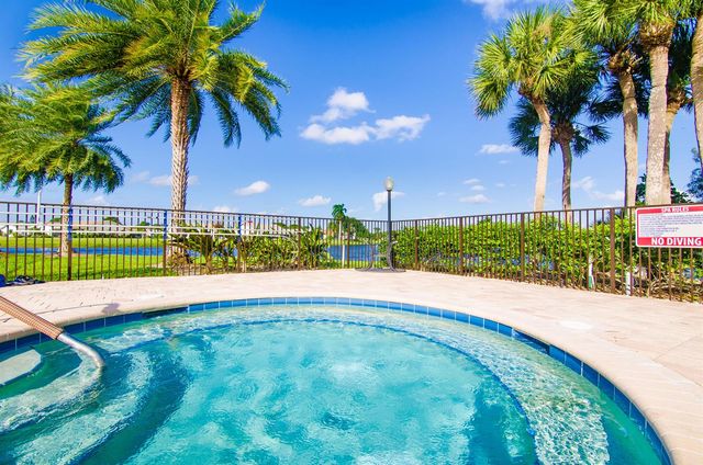 5487 Crystal Anne Drive, West Palm Beach, FL 33417
