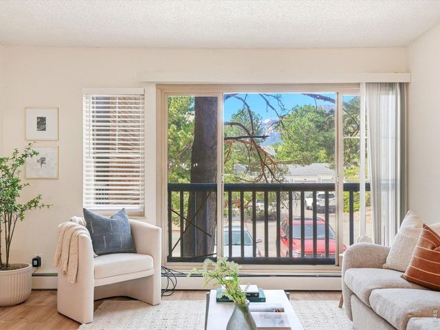 850 W Moorhead Cir 3E, Boulder, CO 80305