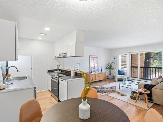 850 W Moorhead Cir 3E, Boulder, CO 80305