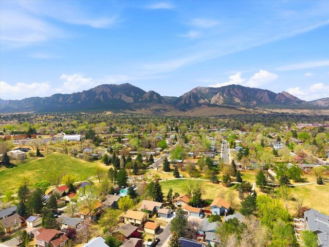 850 W Moorhead Cir 3E, Boulder, CO 80305