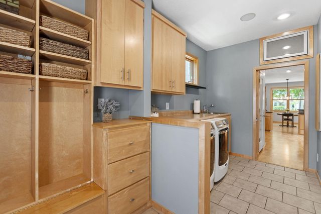 4725 36th Avenue S, Minneapolis, MN 55406