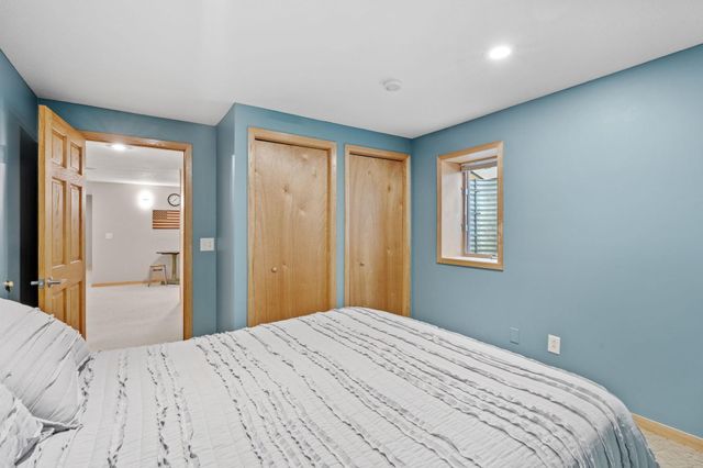 4725 36th Avenue S, Minneapolis, MN 55406
