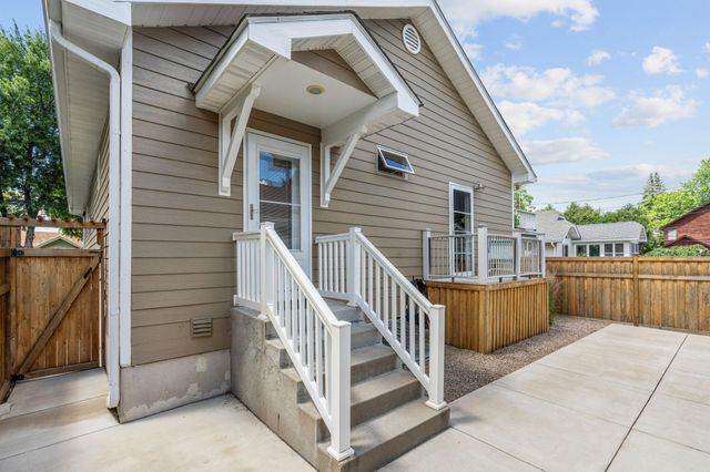 4725 36th Avenue S, Minneapolis, MN 55406