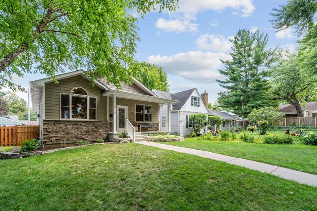 4725 36th Avenue S, Minneapolis, MN 55406