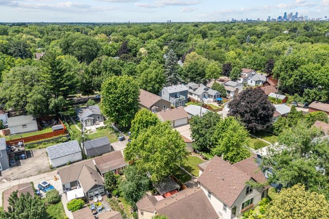 4725 36th Avenue S, Minneapolis, MN 55406