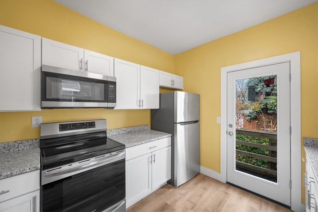 8 Edith Pl, Oakland, PA 15213