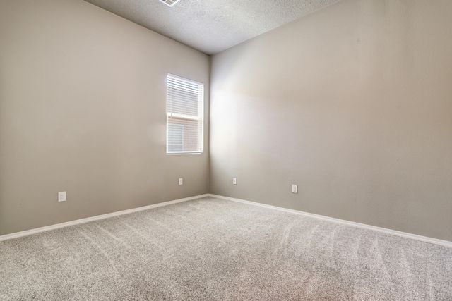3237 Oakmount Drive SE, Rio Rancho, NM 87124
