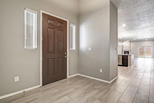 3237 Oakmount Drive SE, Rio Rancho, NM 87124