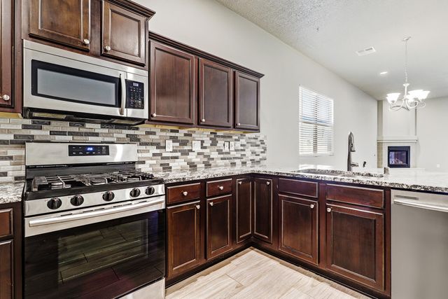 3237 Oakmount Drive SE, Rio Rancho, NM 87124