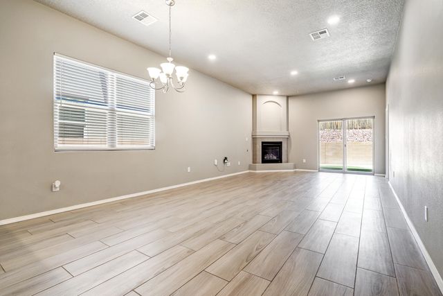 3237 Oakmount Drive SE, Rio Rancho, NM 87124