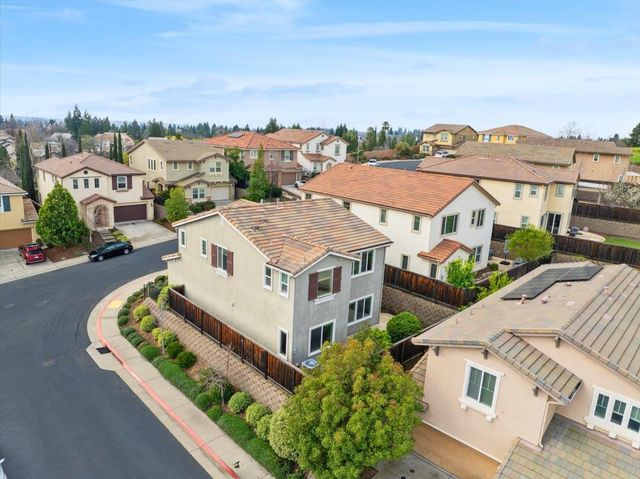 1380 Quigley Ct, Folsom, CA 95630