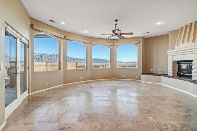 1 Coyote Canta Road, Corrales, NM 87048