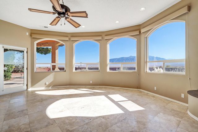 1 Coyote Canta Road, Corrales, NM 87048