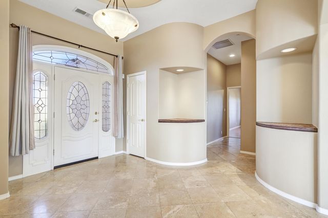 1 Coyote Canta Road, Corrales, NM 87048