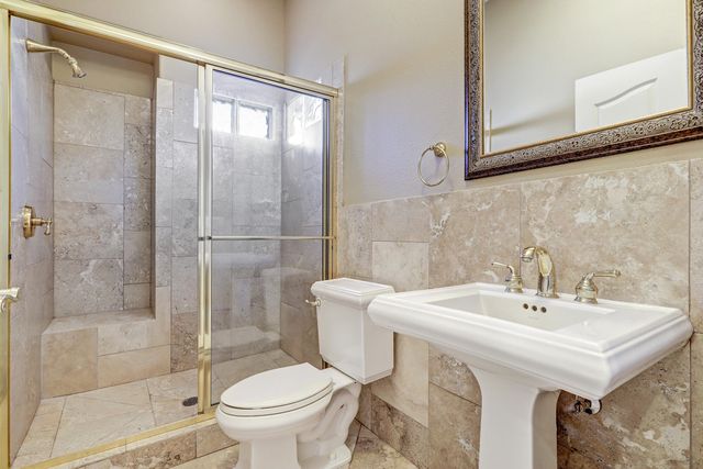 1 Coyote Canta Road, Corrales, NM 87048