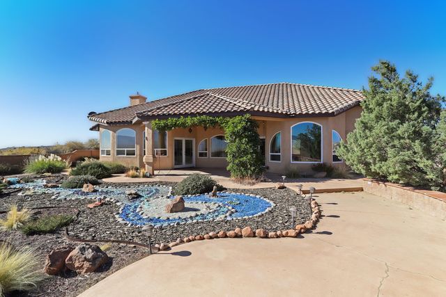 1 Coyote Canta Road, Corrales, NM 87048