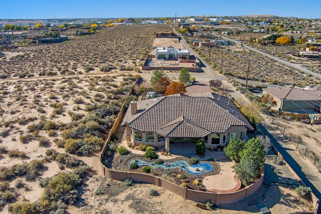 1 Coyote Canta Road, Corrales, NM 87048