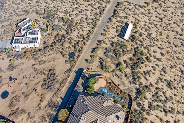 1 Coyote Canta Road, Corrales, NM 87048