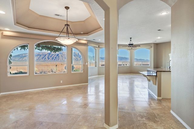 1 Coyote Canta Road, Corrales, NM 87048