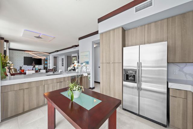 347 N NEW RIVER Drive E PH4, Fort Lauderdale, FL 33301
